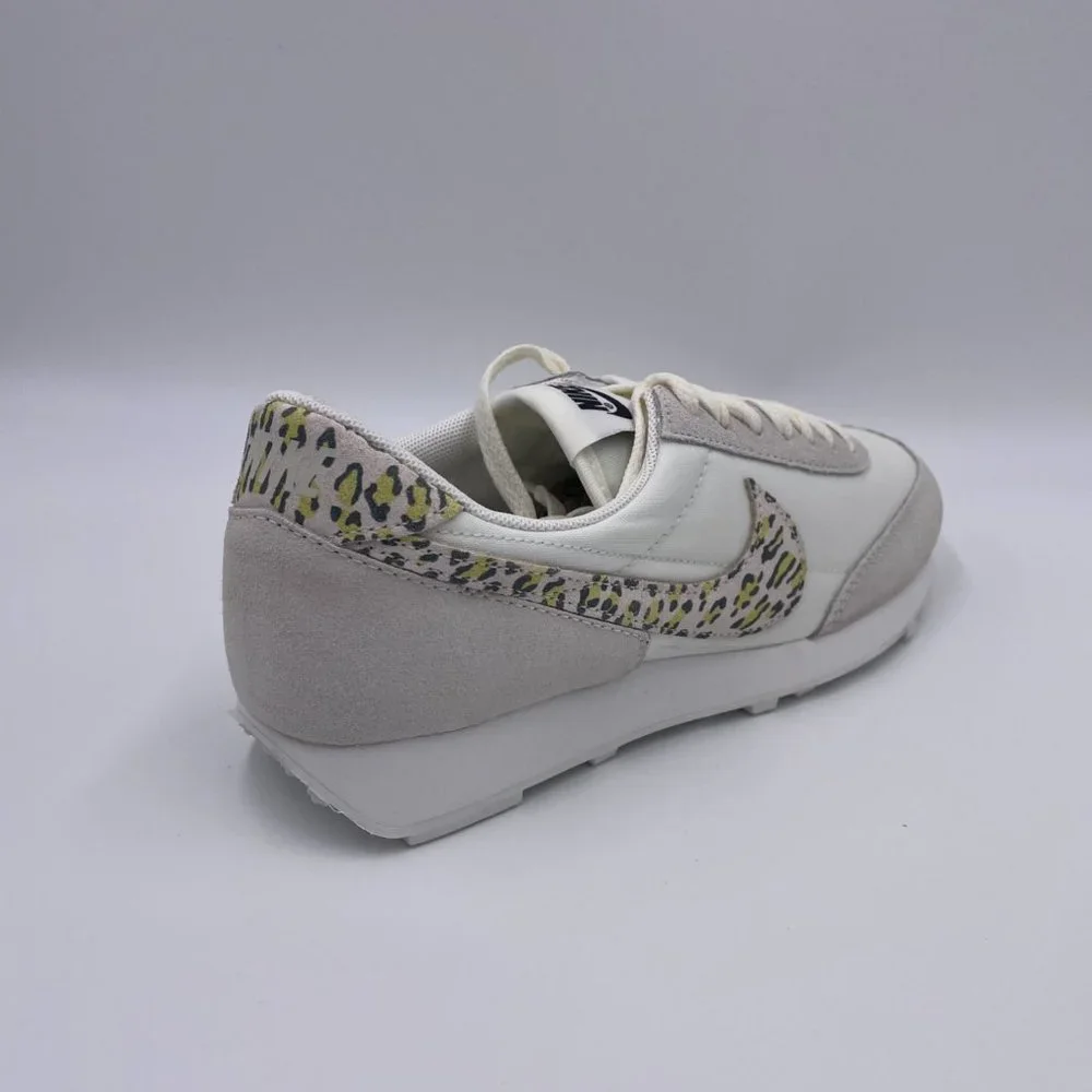 Nike DBREAK SE Sail / Lemon / Black Womens Shoes - Picture 8 of 8